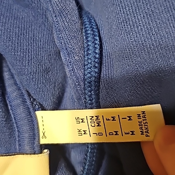 Adidas hoodie & adidas windbreaker both Size Medium. - Picture 3 of 8